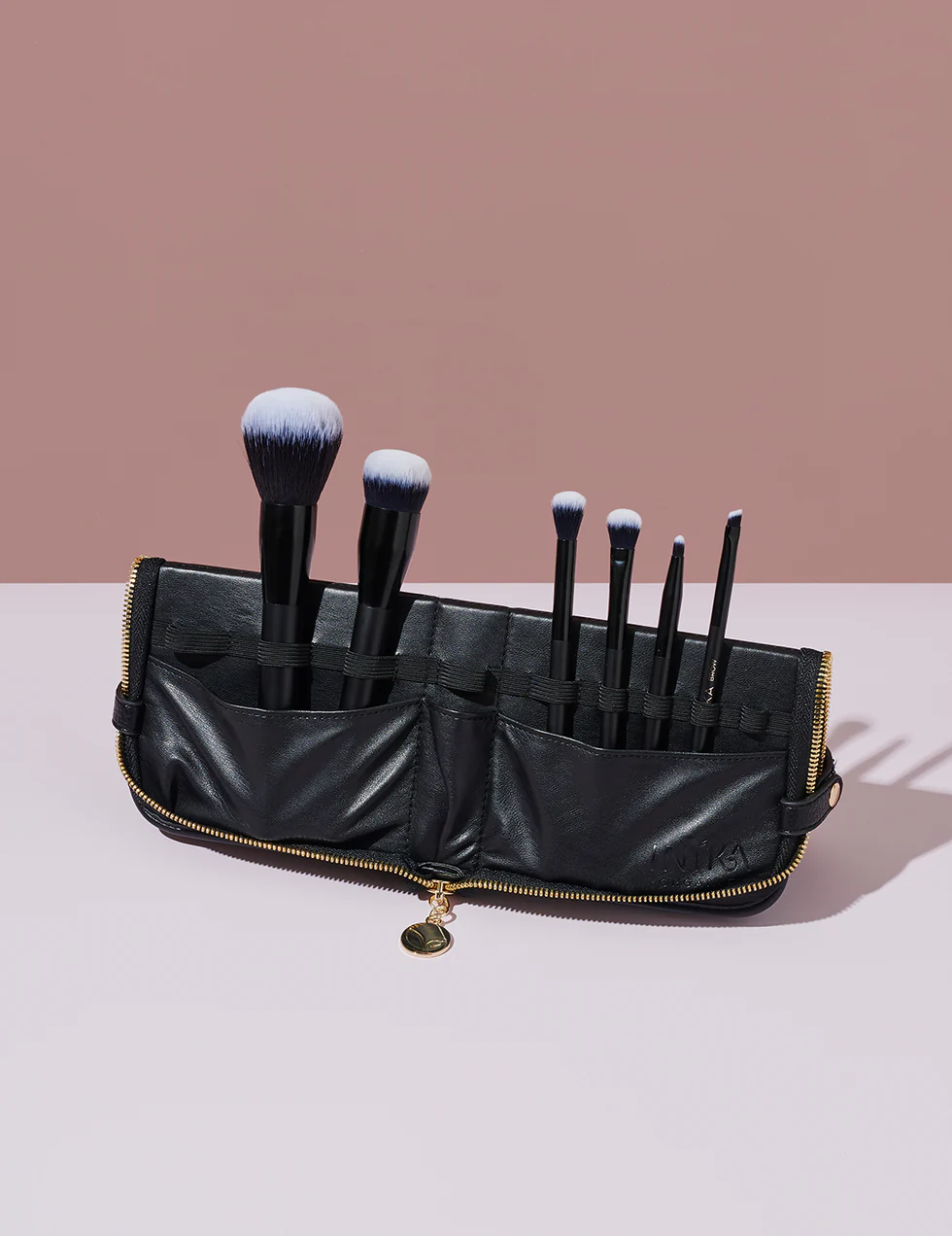 inika organic vegan brush case