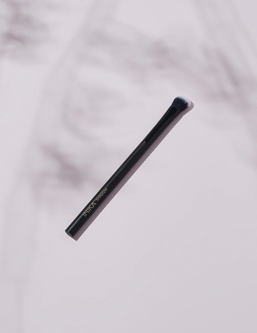inika organic shadow brush