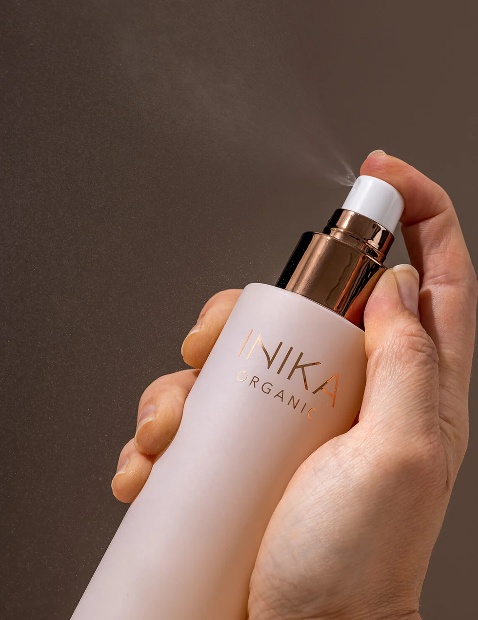inika organic hydrating toning mist