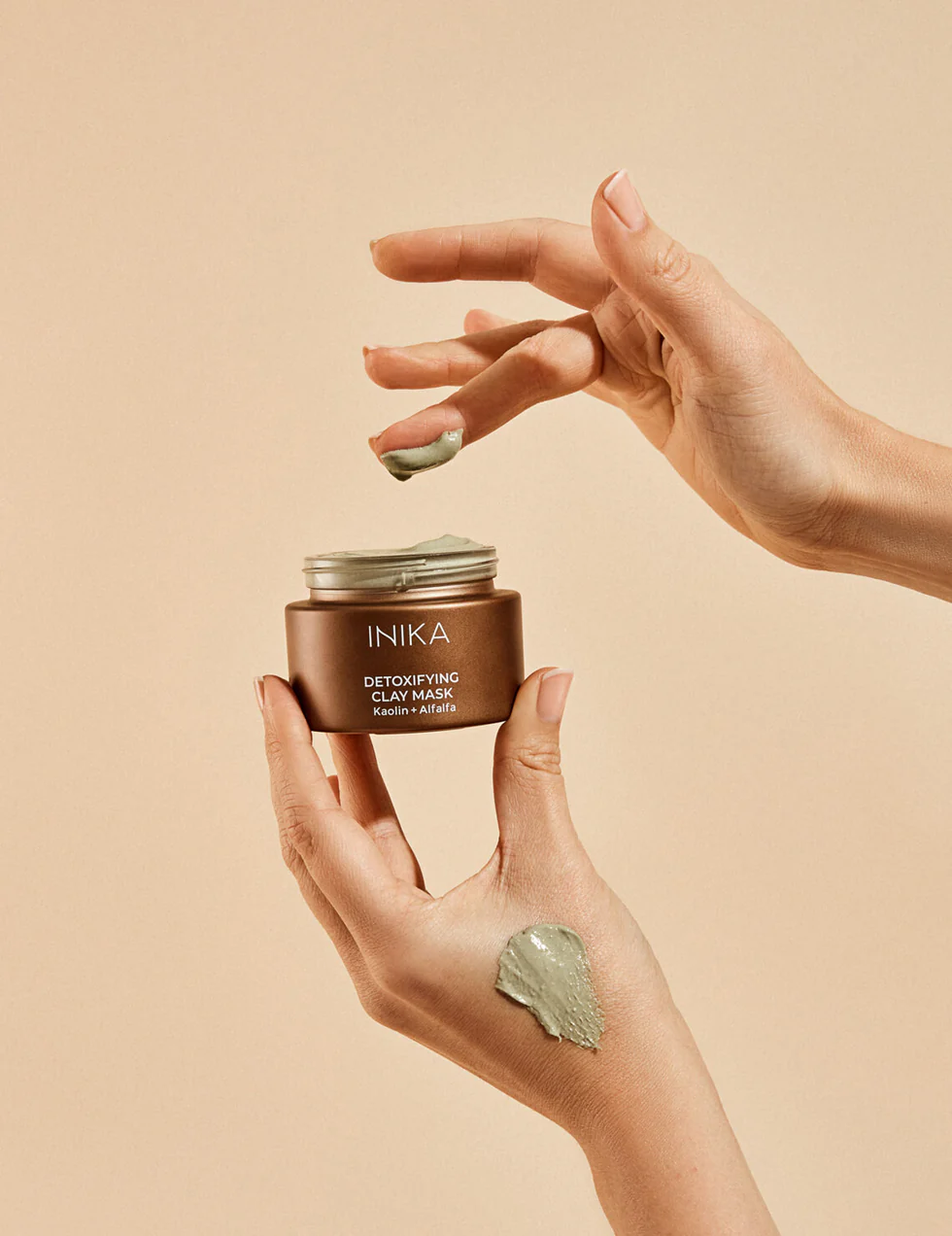 inika organic detoxifying clay mask