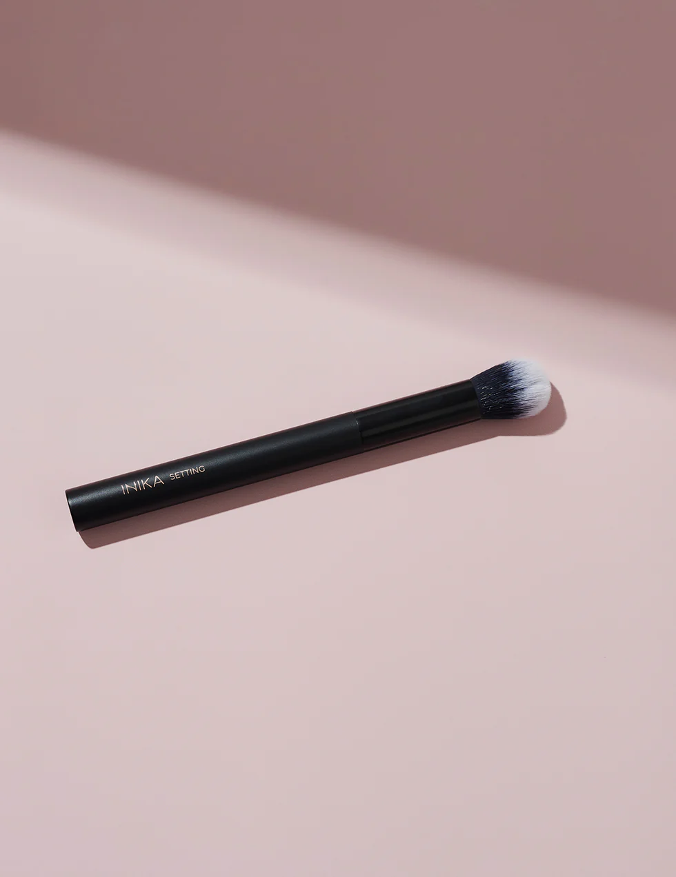 inika organic setting brush